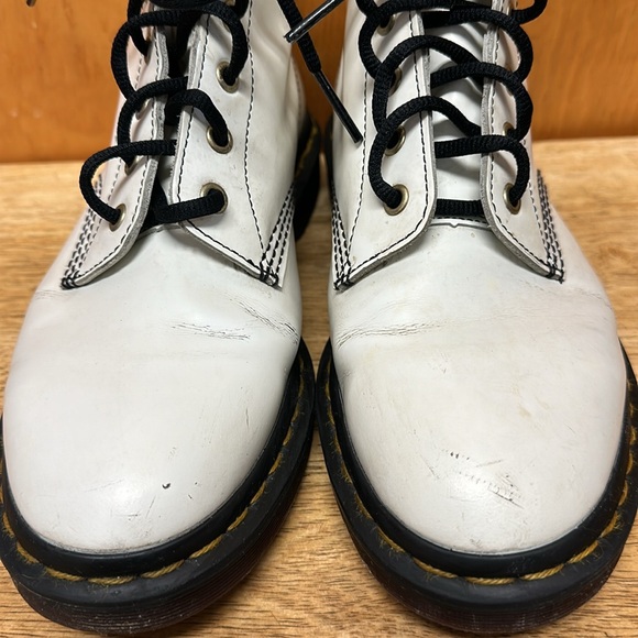 Dr Martens men’s size 8 ladies size 9 worn but in great condition - Picture 15 of 16